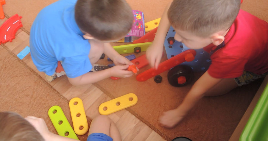 конструируем Робота